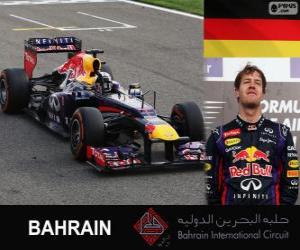 Puzzle Sebastian Vettel γιορτάζει τη νίκη του στο το Grand Prix Μπαχρέιν 2013